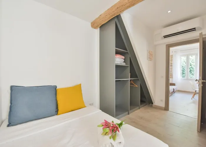 Lejlighed Le Petit Castelet - New Superb Flat In Old Antibes, Ac, Wifi, For 4 Antibes